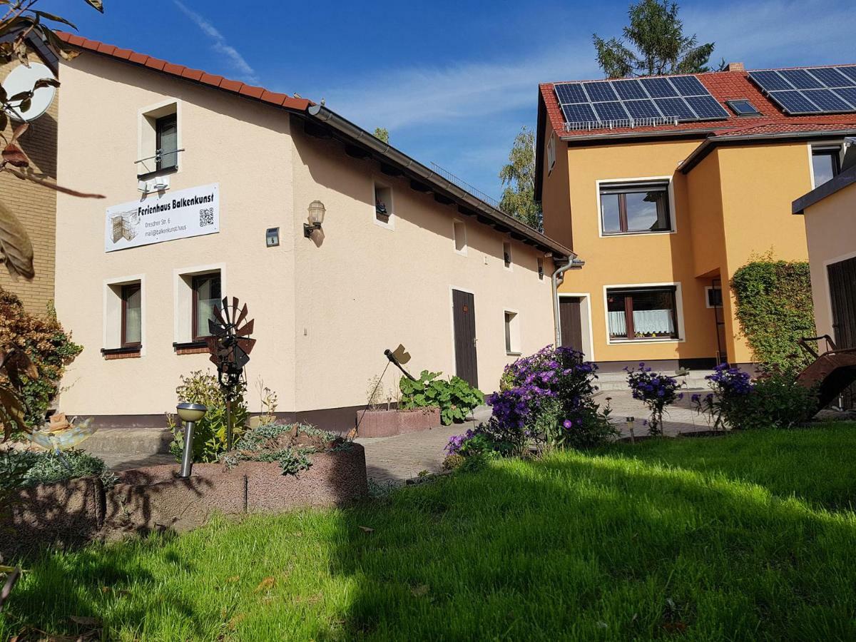 Ferienhaus Balkenkunst Apartment Radebeul Exterior photo